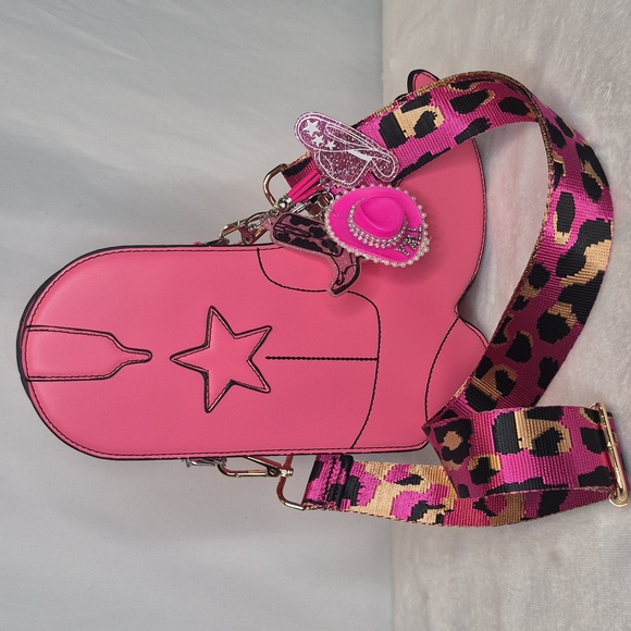 Cowgirl Boot Crossbody Bag PinK👢 - Picture 1 of 17
